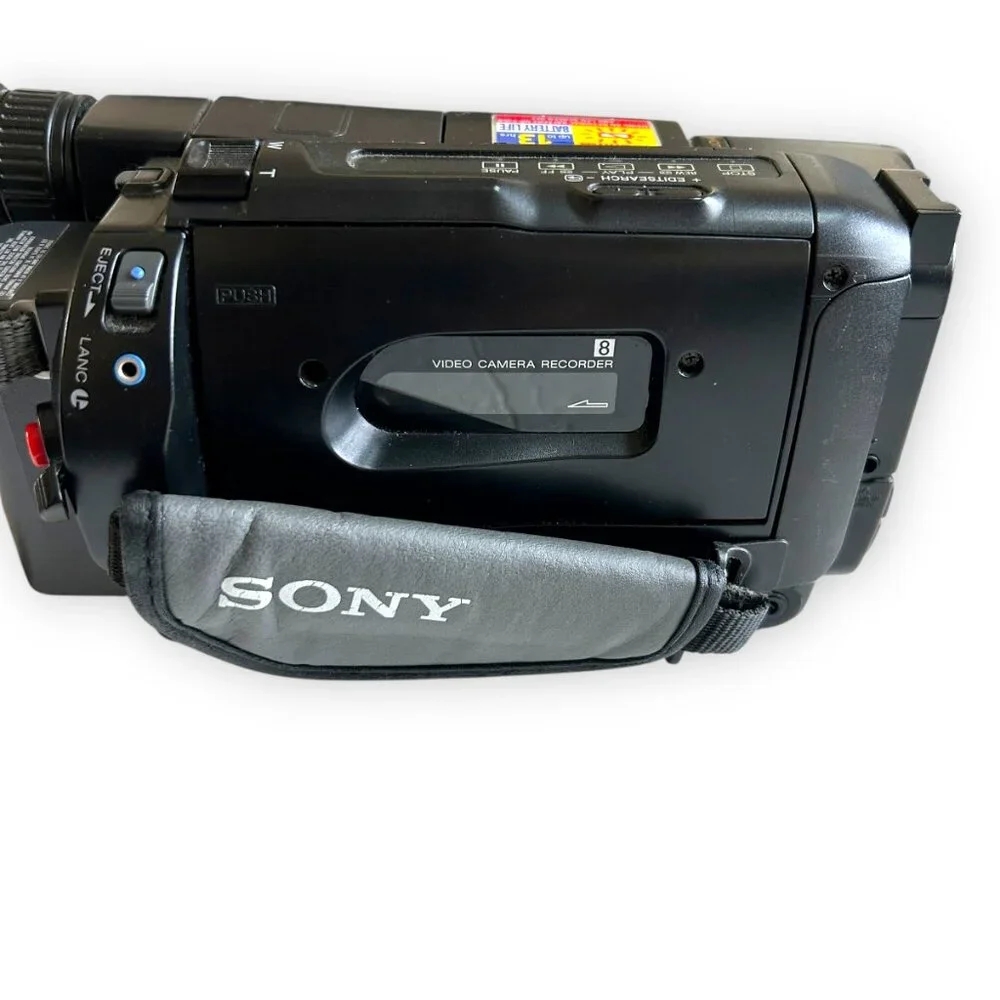 (PARTS ONLY) Sony Handycam Vision Camcorder CCD-TRV16 - PARTS ONLY!